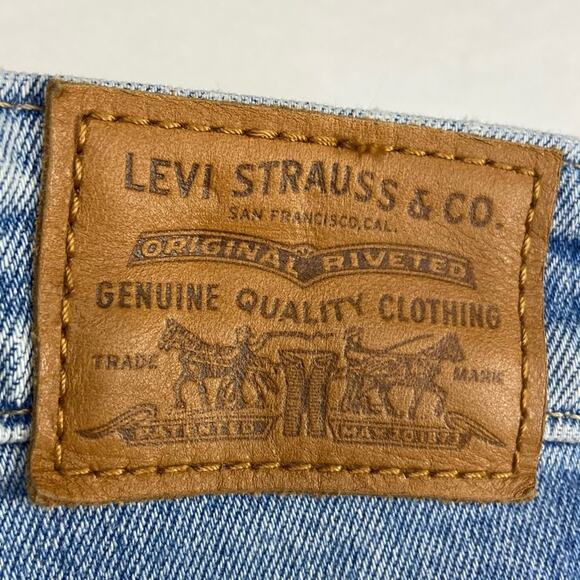 Levi's Women's High Rise Skinny Straight Leg Jeans Ripped Knees Studs Size 32 - Picture 9 of 12